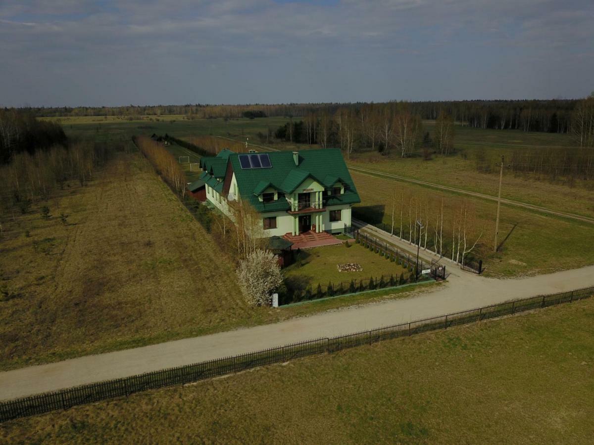 فيلا Dwor Na Otulinie Białowieża المظهر الخارجي الصورة